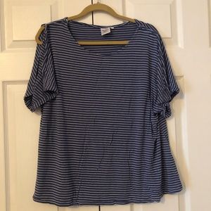 Adaptive clothing: limited arm movement shirt